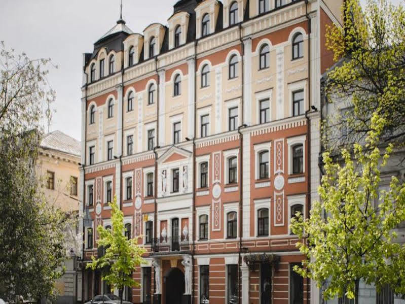 Optima Collection Podil Plaza Hotel Kyiv Exterior photo